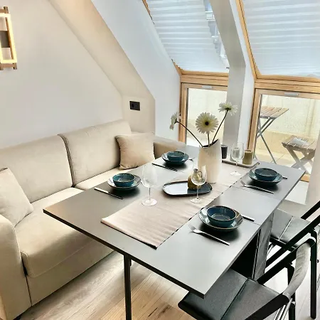 Modern & Classy For 4 Guests & Parking