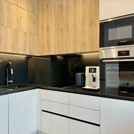 Modern & Classy For 4 Guests & Parking * סופיה