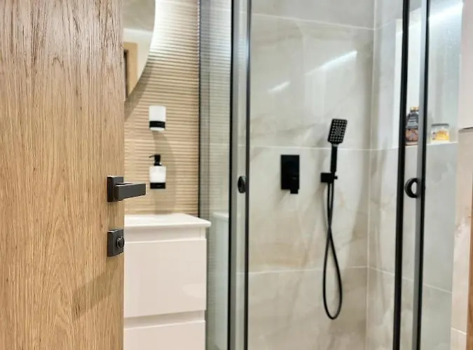 Modern & Classy For 4 Guests & Parking * ソフィア