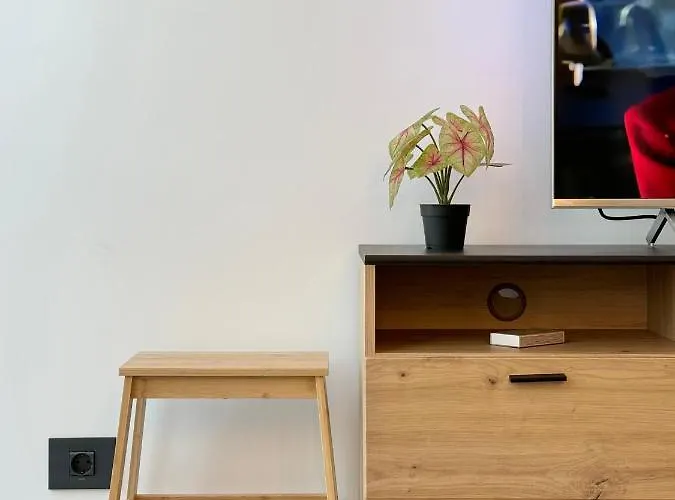 Apartmán Modern & Classy For 4 Guests & Parking *