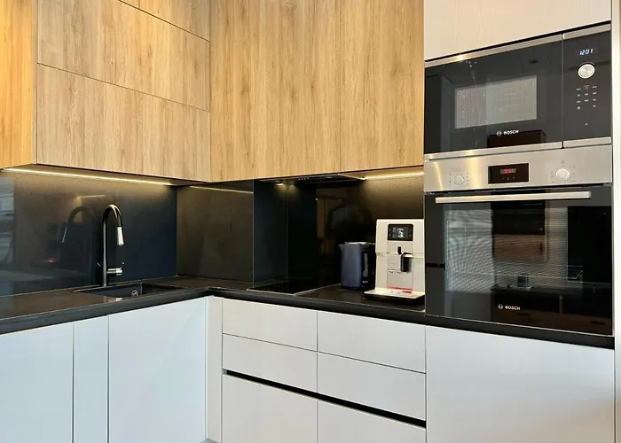 Modern & Classy For 4 Guests & Parking * Sofie